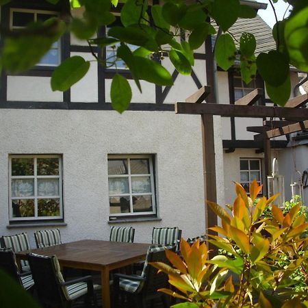 Ferienhaus Haus Am Puetz Wintrich Exterior photo